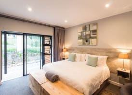 The Greens Guest House 5