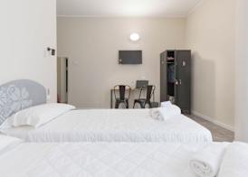 Piccolo Catalunya Hostel 5