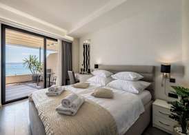 Sea View Luxury Rooms Seven of Nine 3