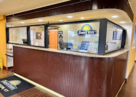 Days Inn by Wyndham Glasgow 5