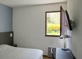 Logis Hôtel La Cascade - Lyon Nord 4