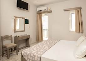 Niriis Hotel 5