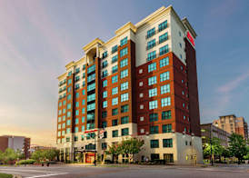 Hampton Inn & Suites National Harbor/Alexandria Area 2