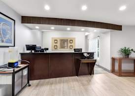 Comfort Suites Near Universal Orlando Resort 3