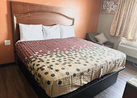 Express Inn & Suites San Antonio Near Sea World Medical Center 4
