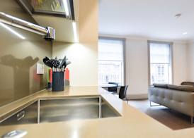 Soho Deluxe 1 Bedroom Apartment 3