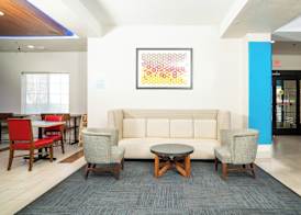 Holiday Inn Express & Suites HESPERIA by IHG 4
