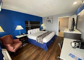 Baymont by Wyndham Albany at Albany Mall 5