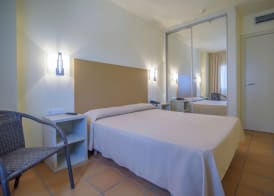 Aparthotel Ciutat de Palol 4