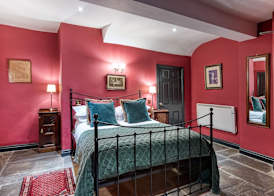 Guy Fawkes Inn 3