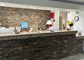 Country Inn & Suites by Radisson, Grand Rapids Airport, MI 3