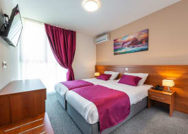 Hotel Komodor 5