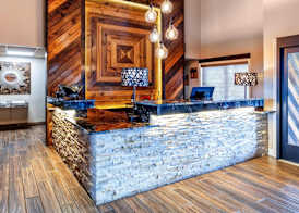 Aiden by Best Western Warm Springs Hotel and Event Center 3