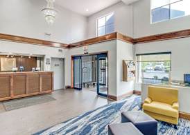 Comfort Suites near I-80 and I-94 4