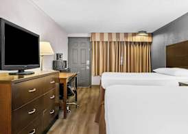 Rodeway Inn & Suites Saginaw I-675 3