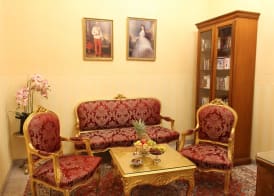 Pension Opera Suites I Self Check In I AC in all rooms 5