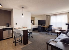 Sonesta ES Suites Fresno 5