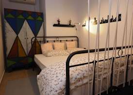 Psirri Artistic Rooftop Apartment with Acropolis View 4