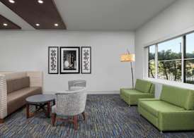 Holiday Inn Express & Suites MARINA - STATE BEACH AREA by IHG 2
