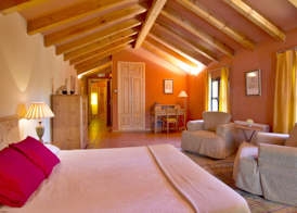 Hotel Sara De Ur 4