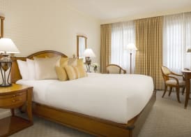 Orchard Hotel 3