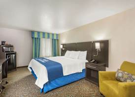 Days Inn & Suites by Wyndham East Flagstaff 4