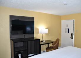 Baymont by Wyndham Macon I-75 4
