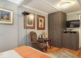 40 Winks Guest House Green Point Cape Town 4
