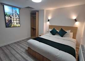 Crown House 3