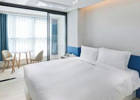 NEWCZ CENTUM HOTEL 3