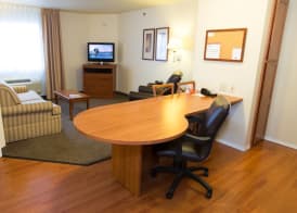 Candlewood Suites SPRINGFIELD by IHG 4