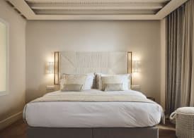 AK Mykonos 2