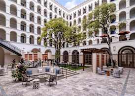 DoubleTree by Hilton Austin 5