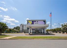 Spark by Hilton Decatur 4