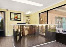 Royal Palace Inn & Suites 2