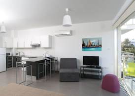 Calypso - Coralli Beachfront Apartment 3