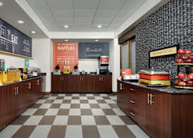 Hampton Inn Syracuse Clay 5