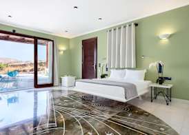 Agalia Luxury Suites 5