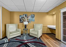 Suburban Studios Charlotte – Executive Park 3