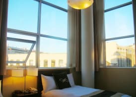 Pointe Plaza Hotel 4