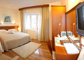 Royal Suites 5