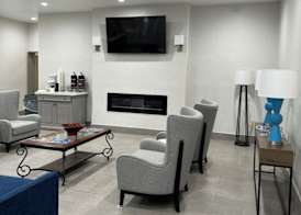 Comfort Inn & Suites Galveston Central Island near Pier 2