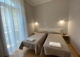 Hotel Atena 4