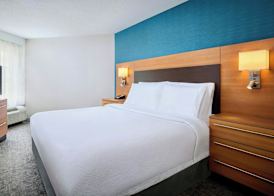 TownePlace Suites by Marriott Mississauga-Airport Corporate Centre 3