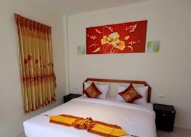 At night Airport Resort 5