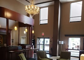 Comfort Suites South Point - Huntington 2