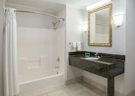 Holiday Inn Express CLEVELAND AIRPORT - BROOK PARK by IHG 4