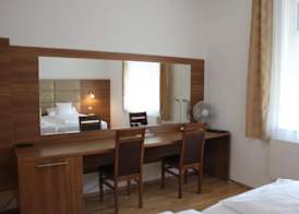 Hotel Rheinbrücke 4