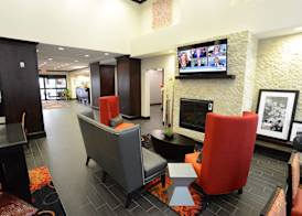 Hampton Inn & Suites Albany at Albany Mall 4