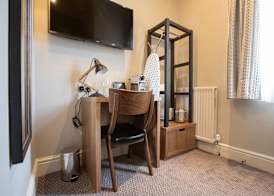 The Cross Keys Hotel 5